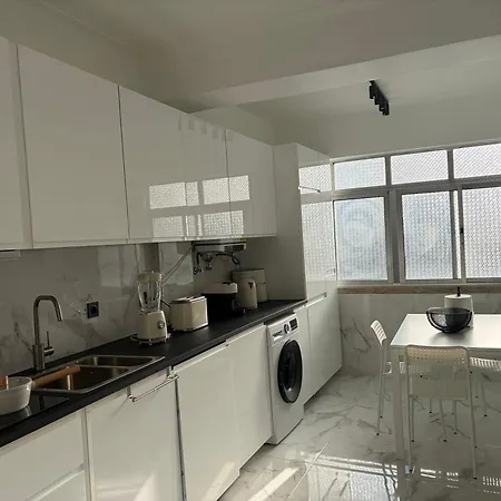 Odivelas Residence 아파트 *